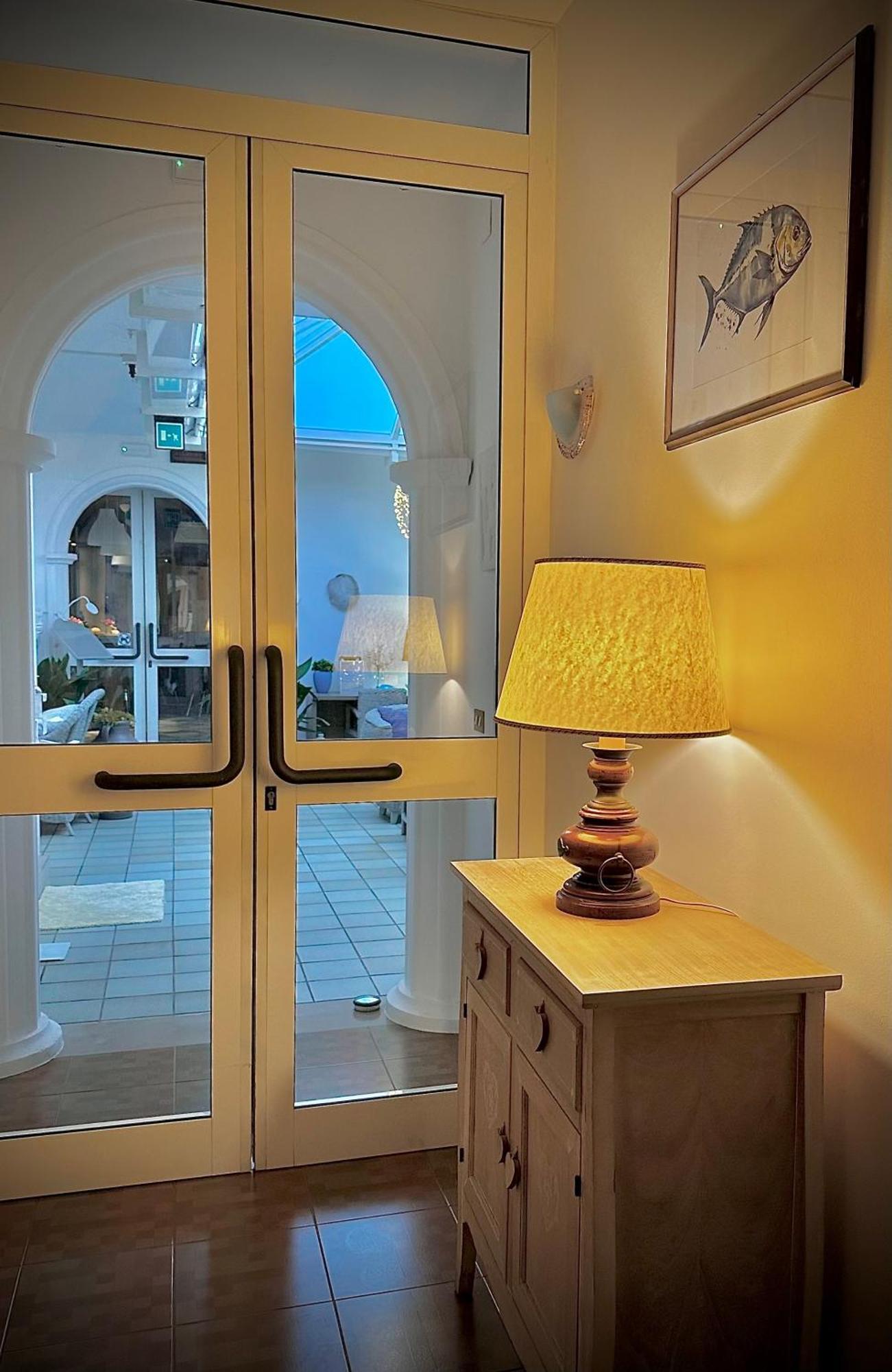 ליגננו סביאדורו Hotel La Parigina מראה חיצוני תמונה